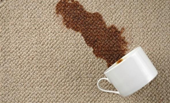 Halıdaki Çay Lekesi Nasıl Çıkar?