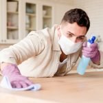 Yağlı mutfak dolapları nasıl temizlenir