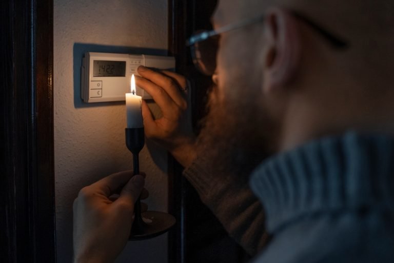 Elektrik Kesintisinden Etkilenmemek İçin Neler Yapabiliriz